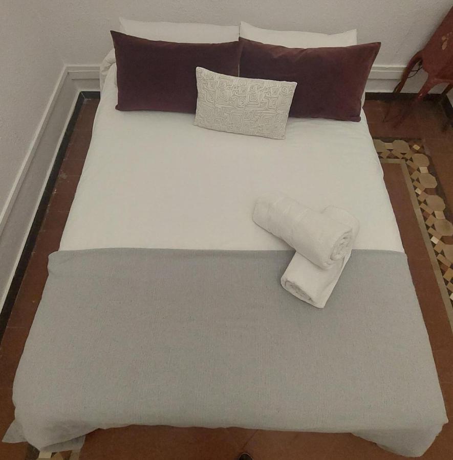 Efate Rooms Барселона Экстерьер фото