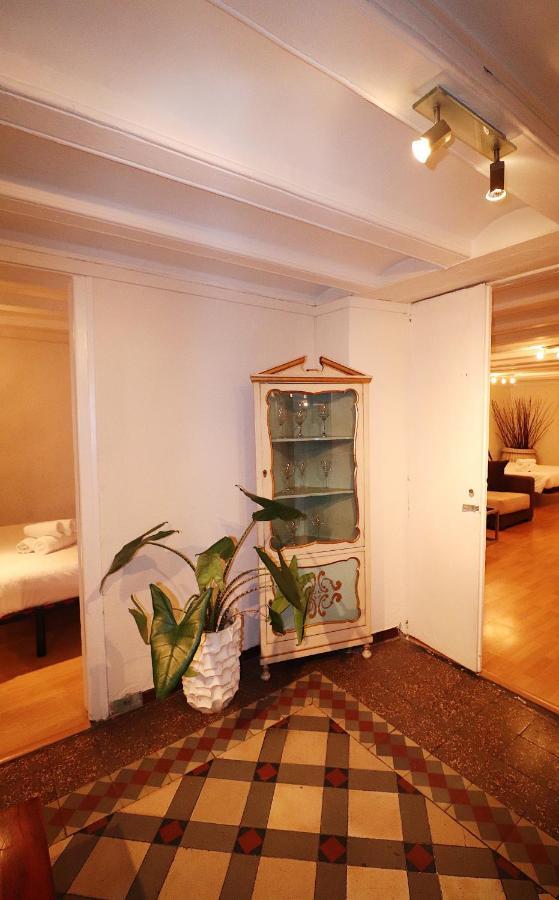 Efate Rooms Барселона Экстерьер фото